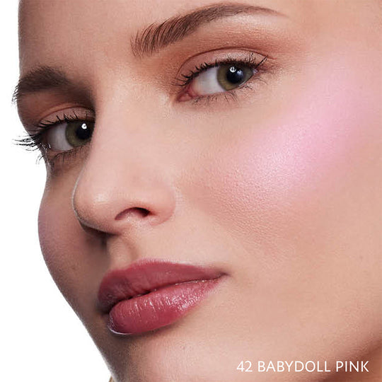 Phấn Má Make Me Blush Bold Blurring Blush